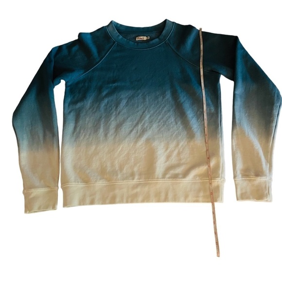FAHERTY BLUE & WHITE OMBRÉ SWEATSHIRT SIZE MEDIUM - Picture 10 of 10